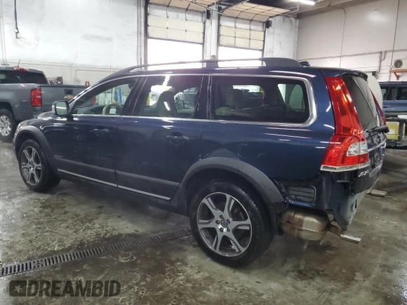 2014 Volvo XC70 T6 with VIN YV4902BZ8E1179756, listed as a Copart auction lot 44568785 with 49,016 mi miles and Salvage Title. Bid and sale history available at DreamBid. Image 2.