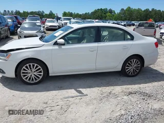 2013 Volkswagen Jetta TDI w/Premium/Nav с VIN 3VWLL7AJ2DM203802, выставлен на аукционе IAAI как лот 42311963 с пробегом 136 099 миль миль и . История ставок и продаж доступна на DreamBid. Изображение 15.