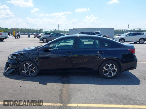 2019 Kia Forte LXS z VIN 3KPF24AD7KE102404, wystawiony jako IAAI lot #42571520 z przebiegiem 61 502 mil mil oraz . Historia ofert i sprzedaży dostępna na DreamBid. Obrazek 14.