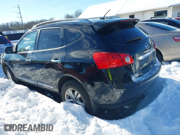 2012 Nissan Rogue S z VIN JN8AS5MV9CW705967, wystawiony jako IAAI lot #41228660 z przebiegiem 157 459 mil mil oraz . Historia ofert i sprzedaży dostępna na DreamBid. Obrazek 3.
