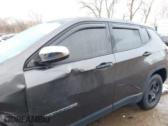 2018 Jeep Compass Sport z VIN 3C4NJCAB6JT251064, wystawiony jako IAAI lot #41457953 z przebiegiem 64 905 mil mil oraz . Historia ofert i sprzedaży dostępna na DreamBid. Obrazek 14.