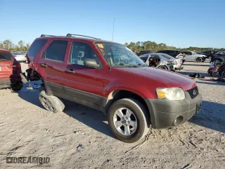 2007 Ford Escape XLT with VIN 1FMYU03117KA13412, listed as a Copart auction lot 49840615 with 120,395 mi miles and Salvage Title. Bid and sale history available at carsss.com. Image 4.