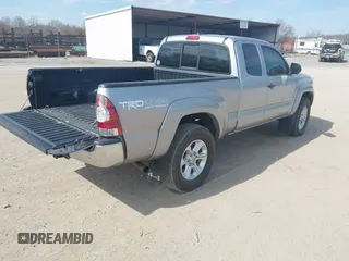 2014 Toyota Tacoma with VIN 5TFUU4ENXEX095733, listed as a IAAI auction lot 41698831 with Not Provided miles. Bid and sale history available at carsss.com. Image 4.