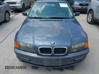 2001 BMW 3 Series 325i z VIN WBAAV33441FU95160, wystawiony jako IAAI lot #42333502 z przebiegiem 163 712 mil mil oraz . Historia ofert i sprzedaży dostępna na DreamBid. Obrazek 6.