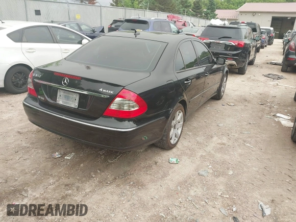 2008 Mercedes-Benz E 350 Luxury z VIN WDBUF87X58B270308, wystawiony jako IAAI lot #42377231 z przebiegiem 184 813 mil mil oraz . Historia ofert i sprzedaży dostępna na DreamBid. Obrazek 3.