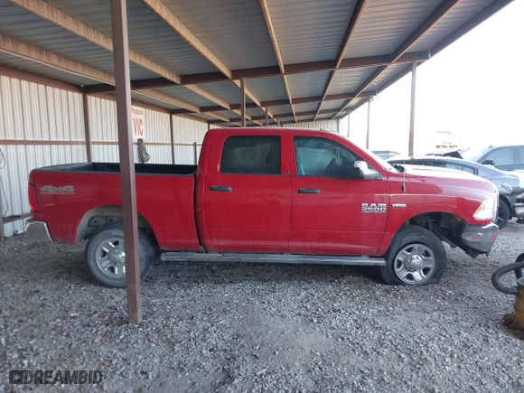 2018 Ram 2500 Tradesman with VIN 3C6UR5CJ2JG120962, listed as a IAAI auction lot 41041140 with 90,737 mi miles. Bid and sale history available at carsss.com. Image 13.
