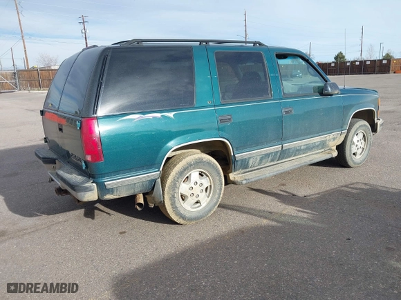 1995 Chevrolet Tahoe with VIN 1GNEK13K7SJ396709, listed as a IAAI auction lot 41776923 with 183,877 mi miles. Bid and sale history available at carsss.com. Image 4.