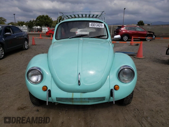 1971 Volkswagen Beetle with VIN 1112947468, listed as a Copart auction lot 46689684 with 33,508 mi miles and Clean Title. Bid and sale history available at DreamBid. Image 5.