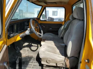 1974 Ford F-250 с VIN F25JRU24401, выставлен на аукционе Copart как лот 51706305 с пробегом 93 783 миль миль и Списание • Salvage title. История ставок и продаж доступна на DreamBid. Изображение 7.