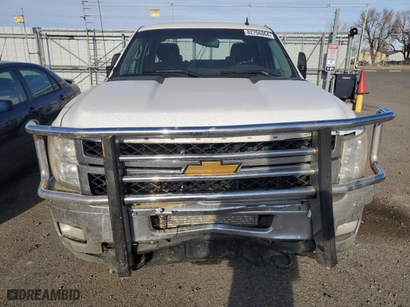 2014 Chevrolet Silverado 2500HD LT with VIN 1GC1KXCG5EF185991, listed as a Copart auction lot 82706064 with 157,930 mi miles and Salvage Title. Bid and sale history available at carsss.com. Image 5.
