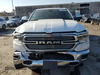 2019 Ram 1500 Laramie with VIN 1C6SRFDTXKN674871, listed as a Copart auction lot 77143314 with 30,418 mi miles and Salvage Title. Bid and sale history available at carsss.com. Image 5.