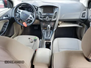 2015 Ford Focus Electric z VIN 1FADP3R40FL249156, wystawiony jako Copart lot #75577633 z przebiegiem 90 617 mil mil oraz . Historia ofert i sprzedaży dostępna na DreamBid. Obrazek 8.