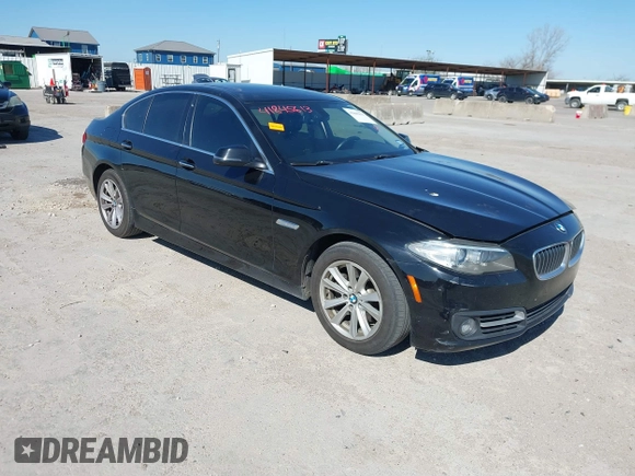 2016 BMW 5 Series 528i z VIN WBA5A5C53GG350065, wystawiony jako IAAI lot #41845613 z przebiegiem 166 324 mil mil oraz . Historia ofert i sprzedaży dostępna na DreamBid. Obrazek 1.
