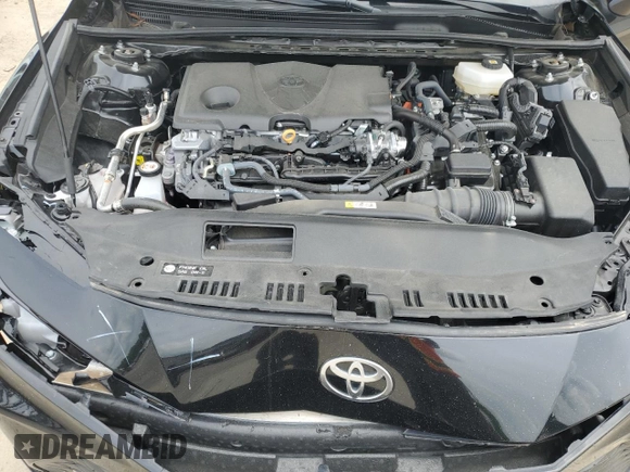 2025 Toyota Camry LE with VIN 4T1DAACK3SU028478, listed as a Copart auction lot 54494635 with 13,595 mi miles and Clean Title. Bid and sale history available at carsss.com. Image 11.