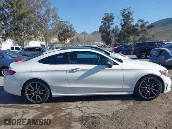 2019 Mercedes-Benz C 300 с VIN WDDWJ8DB1KF844216, выставлен на аукционе IAAI как лот 41824556 с пробегом 104 530 миль миль и . История ставок и продаж доступна на DreamBid. Изображение 14.