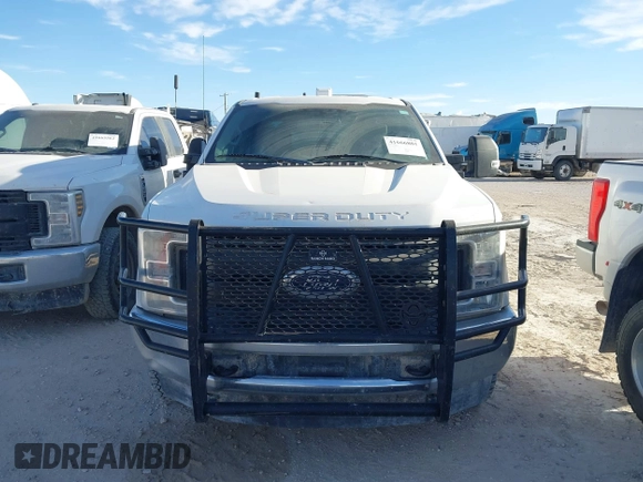2017 Ford Super Duty F-250 SRW XL with VIN 1FD7W2B63HEE48575, listed as a IAAI auction lot 41666801 with 113,346 mi miles. Bid and sale history available at carsss.com. Image 12.