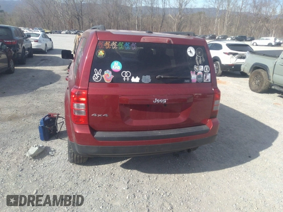 2014 Jeep Patriot Sport with VIN 1C4NJRBB8ED689016, listed as a IAAI auction lot 41613215 with 180,047 mi miles and . Bid and sale history available at carsss.com. Image 17.