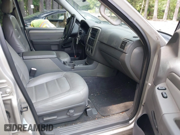 2005 Ford Explorer XLT with VIN 1FMZU73K65UA13770, listed as a IAAI auction lot 42505142 with 184,439 mi miles and . Bid and sale history available at DreamBid. Image 5.