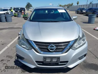 2016 Nissan Altima S z VIN 1N4AL3AP2GN316463, wystawiony jako IAAI lot #42339307 z przebiegiem 101 857 mil mil oraz . Historia ofert i sprzedaży dostępna na DreamBid. Obrazek 12.