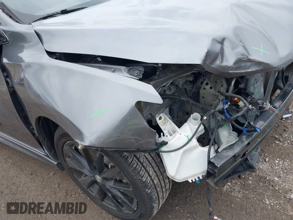 2018 Nissan Sentra S with VIN 3N1AB7AP5JY252405, listed as a IAAI auction lot 41953734 with 26,181 mi miles and . Bid and sale history available at DreamBid. Image 6.