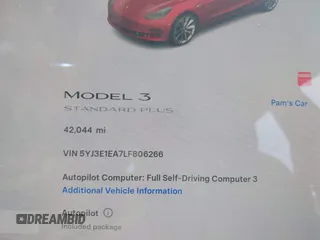 2020 Tesla Model 3 Standard Range Plus z VIN 5YJ3E1EA7LF806266, wystawiony jako IAAI lot #42242694 z przebiegiem 42 044 mil mil oraz . Historia ofert i sprzedaży dostępna na DreamBid. Obrazek 16.