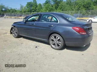 2015 Mercedes-Benz C 300 z VIN 55SWF4JB4FU081058, wystawiony jako Copart lot #55364875 z przebiegiem 108 323 mil mil oraz Szkoda całkowita • Salvage title. Historia ofert i sprzedaży dostępna na DreamBid. Obrazek 2.