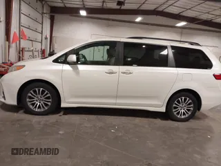 2018 Toyota Sienna XLE Auto Access Seat с VIN 5TDYZ3DC7JS909902, выставлен на аукционе IAAI как лот 42044363 с пробегом 59 283 миль миль и . История ставок и продаж доступна на DreamBid. Изображение 15.