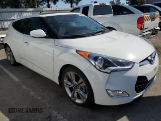 2016 Hyundai Veloster with VIN KMHTC6AD2GU289258, listed as a Copart auction lot 65821443 with 64,420 mi miles. Bid and sale history available at carsss.com. Image 4.