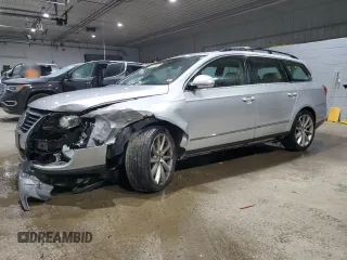 2008 Volkswagen Passat VR6 with VIN WVWRU73C18E226024, listed as a Copart auction lot 84943324 with 87,440 mi miles and Salvage title. Bid and sale history available at DreamBid. Image 1.