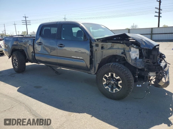 2023 Toyota Tacoma SR5 z VIN 3TMDZ5BN7PM140616, wystawiony jako Copart lot #51951945 z przebiegiem 30 274 mil mil oraz Szkoda całkowita • Salvage title. Historia ofert i sprzedaży dostępna na DreamBid. Obrazek 4.