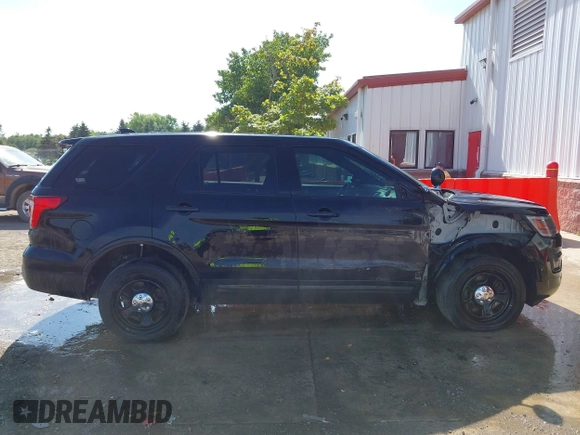 2017 Ford Police Interceptor Utility with VIN 1FM5K8AT9HGB55149, listed as a IAAI auction lot 40735884 with 76,648 mi miles and . Bid and sale history available at DreamBid. Image 13.