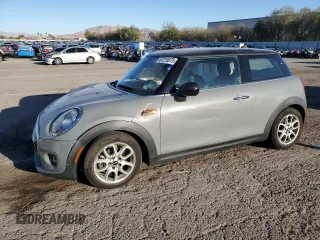 2016 MINI Hardtop with VIN WMWXP5C55G3B14177, listed as a Copart auction lot 47215575 with 31,919 mi miles and Salvage Title. Bid and sale history available at DreamBid. Image 1.