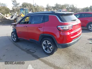 2018 Jeep Compass Limited with VIN 3C4NJDCB8JT264174, listed as a IAAI auction lot 41368415 with 67,594 mi miles. Bid and sale history available at carsss.com. Image 3.