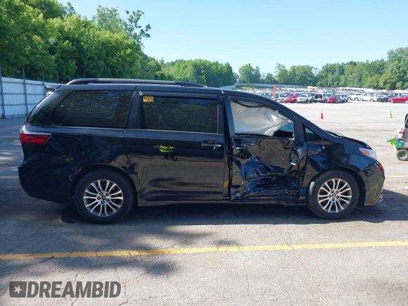2020 Toyota Sienna XLE Auto Access Seat with VIN 5TDYZ3DC7LS035294, listed as a IAAI auction lot 42557047 with 38,986 mi miles and . Bid and sale history available at DreamBid. Image 13.