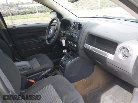 2017 Jeep Compass Sport with VIN 1C4NJCBA7HD163209, listed as a IAAI auction lot 41948738 with 116,352 mi miles and . Bid and sale history available at carsss.com. Image 5.