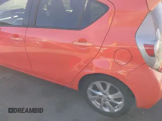 2012 Toyota Prius One z VIN JTDKDTB35C1010317, wystawiony jako IAAI lot #41403975 z przebiegiem 194 194 mil mil oraz . Historia ofert i sprzedaży dostępna na DreamBid. Obrazek 6.