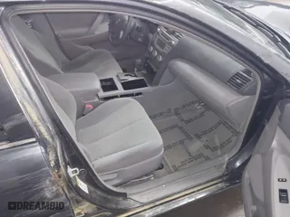 2008 Toyota Camry LE with VIN 4T1BE46K98U781658, listed as a IAAI auction lot 41733562 with 139,741 mi miles. Bid and sale history available at carsss.com. Image 5.