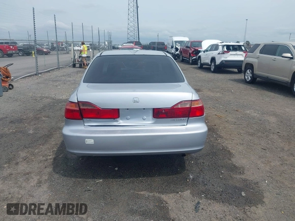 1998 Honda Accord LX с VIN 1HGCG5645WA110496, выставлен на аукционе IAAI как лот 42082333 с пробегом 169 674 миль миль и . История ставок и продаж доступна на DreamBid. Изображение 16.