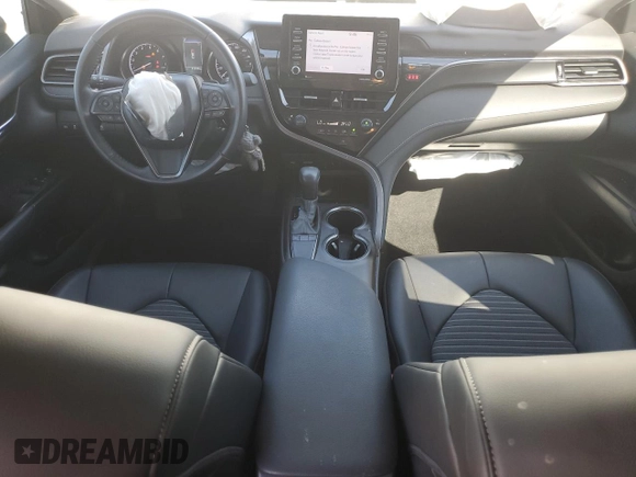 2022 Toyota Camry SE with VIN 4T1G11AK1NU656303, listed as a Copart auction lot 52543515 with 51,239 mi miles and Salvage Title. Bid and sale history available at DreamBid. Image 8.