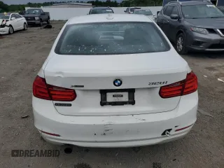 2015 BMW 3 Series 320i xDrive z VIN WBA3C3C58FP664511, wystawiony jako Copart lot #62542575 z przebiegiem 62 084 mil mil oraz Czysty tytuł • Clean title. Historia ofert i sprzedaży dostępna na DreamBid. Obrazek 6.