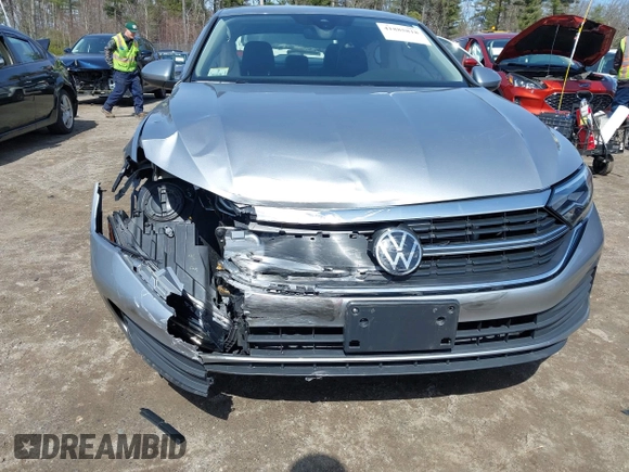 2023 Volkswagen Jetta SE with VIN 3VWEM7BU9PM044781, listed as a IAAI auction lot 41885818 with 16,870 mi miles and . Bid and sale history available at DreamBid. Image 6.