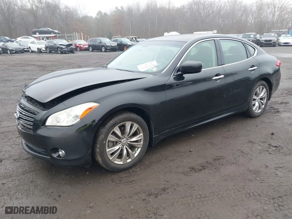 2013 Infiniti M37 with VIN JN1BY1AP5DM512423, listed as a IAAI auction lot 41063320 with 113,075 mi miles. Bid and sale history available at carsss.com. Image 17.