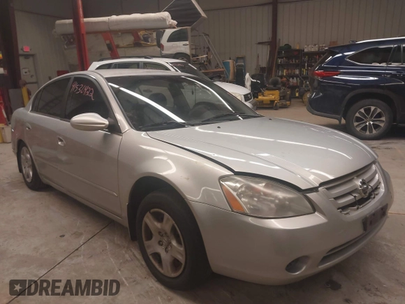 2004 Nissan Altima S with VIN 1N4AL11D14C119642, listed as a IAAI auction lot 41530422 with 98,613 mi miles. Bid and sale history available at carsss.com. Image 1.