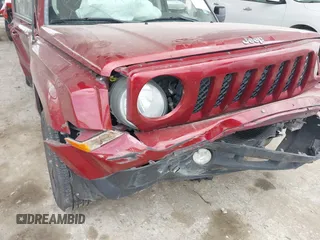 2016 Jeep Patriot Sport z VIN 1C4NJPBA7GD588872, wystawiony jako IAAI lot #42139709 z przebiegiem 152 543 mil mil oraz . Historia ofert i sprzedaży dostępna na DreamBid. Obrazek 6.