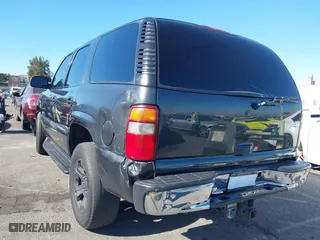 2003 Chevrolet Tahoe LS with VIN 1GNEC13V33R219195, listed as a IAAI auction lot 41342940 with 177,276 mi miles. Bid and sale history available at carsss.com. Image 3.