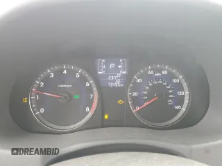 2017 Hyundai Accent SE z VIN KMHCT4AE3HU330723, wystawiony jako Copart lot #53052395 z przebiegiem 73 495 mil mil oraz Czysty tytuł • Clean title. Historia ofert i sprzedaży dostępna na DreamBid. Obrazek 9.