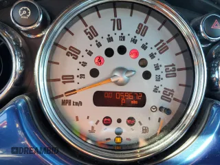 2005 MINI Convertible S z VIN WMWRH33565TK56154, wystawiony jako Copart lot #55860025 z przebiegiem 59 672 mil mil oraz Szkoda całkowita • Salvage title. Historia ofert i sprzedaży dostępna na DreamBid. Obrazek 9.