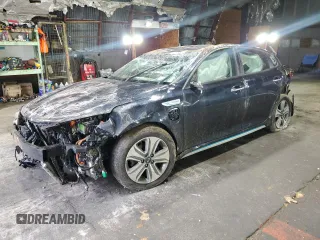 2017 Kia Optima EX z VIN KNAGV4LDXH5013954, wystawiony jako Copart lot #55935705 z przebiegiem Nie podano mil oraz Szkoda całkowita • Salvage title. Historia ofert i sprzedaży dostępna na DreamBid. Obrazek 1.