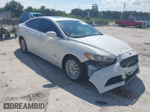 2013 Ford Fusion Titanium with VIN 3FA6P0SU0DR239890, listed as a IAAI auction lot 42745530 with 129,458 mi miles and . Bid and sale history available at DreamBid. Image 1.