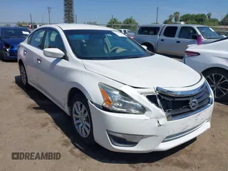 2013 Nissan Altima SV with VIN 1N4AL3APXDC102487, listed as a IAAI auction lot 42179813 with 120,218 mi miles and . Bid and sale history available at carsss.com. Image 1.